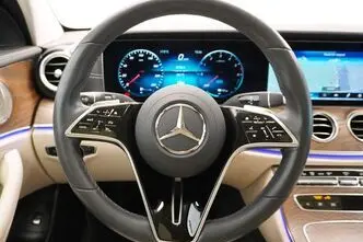 Mercedes-Benz E 300, 2.0, 143 kW, pistikhübriid, automaat, nelikvedu