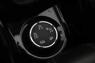 Peugeot 2008, 1.6, 88 kW, дизель, механическая, передний привод
