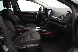Renault Megane, 1.6, 67 kW, plug-in hybrid, automatic, front-wheel drive