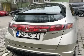 Honda Civic, 1.8, 103 kW, petrol, semi-automatic, front-wheel drive