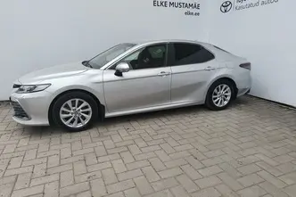 Toyota Camry, 2.5, 131 kW, гибрид, автомат, передний привод