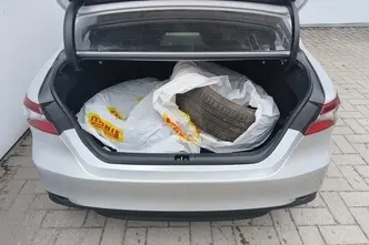 Toyota Camry, 2.5, 131 kW, гибрид, автомат, передний привод