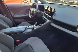 Toyota C-HR, 1.8, 72 kW, hybrid, automatic, front-wheel drive