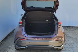 Toyota C-HR, 1.8, 72 kW, hybrid, automatic, front-wheel drive