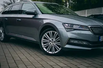 Škoda Superb, 1.4, 170 kW, подключаемый гибрид, автомат, передний привод