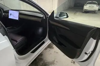 Tesla Model 3, 153 kW, elekter, automaat, nelikvedu
