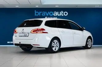 Peugeot 308, 1.5, 96 kW, дизель, механическая, передний привод