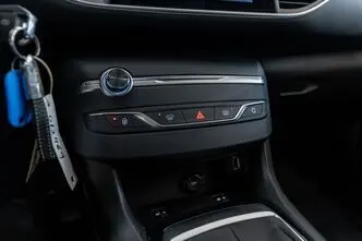 Peugeot 308, 1.5, 96 kW, дизель, механическая, передний привод