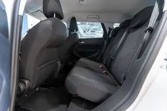 Peugeot 308, 1.5, 96 kW, дизель, механическая, передний привод