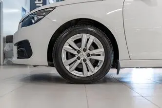 Peugeot 308, 1.5, 96 kW, дизель, механическая, передний привод