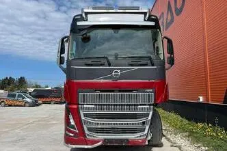 Volvo FH 16 750 8x4/4, 552 kW, diesel, automatic