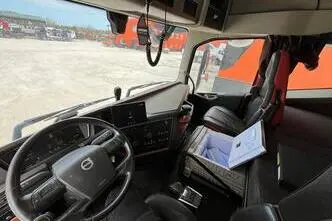 Volvo FH 16 750 8x4/4, 552 kW, diesel, automatic