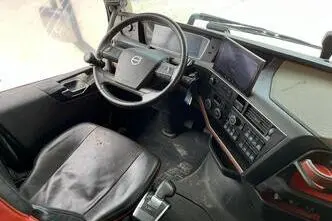 Volvo FH 16 750 8x4/4, 552 kW, diesel, automatic