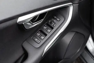 Volvo V40, 2.0, 110 kW, diisel, automaat, esivedu
