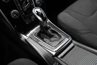 Volvo V40, 2.0, 110 kW, diisel, automaat, esivedu