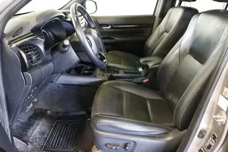 Toyota Hilux, 2.4, 110 kW, diisel, automaat, nelikvedu