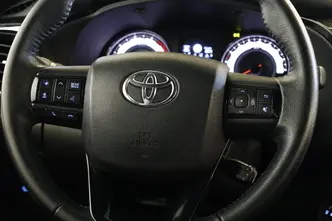 Toyota Hilux, 2.4, 110 kW, diisel, automaat, nelikvedu