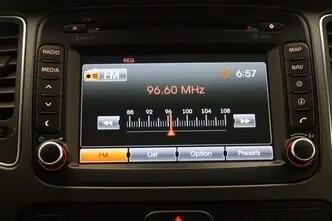 Kia Carens, 1.6, 99 kW, бензин, механическая, передний привод