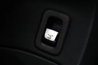 Mercedes-Benz C 200, 1.5, 135 kW, hübriid, automaat, tagavedu