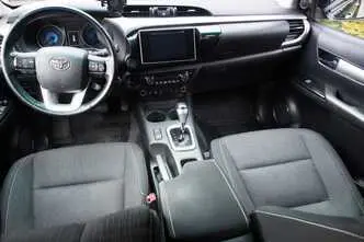 Toyota Hilux, 2.4, 110 kW, diisel, automaat, nelikvedu