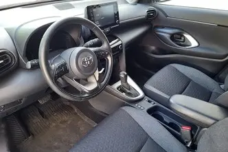 Toyota Yaris Cross, 1.5, 68 kW, hybrid, automatic, front-wheel drive