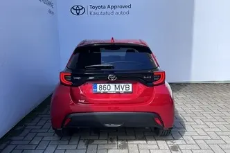 Toyota Yaris, 1.5, 68 kW, hybrid, automatic, front-wheel drive