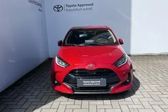 Toyota Yaris, 1.5, 68 kW, hybrid, automatic, front-wheel drive