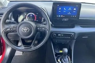 Toyota Yaris, 1.5, 68 kW, hybrid, automatic, front-wheel drive
