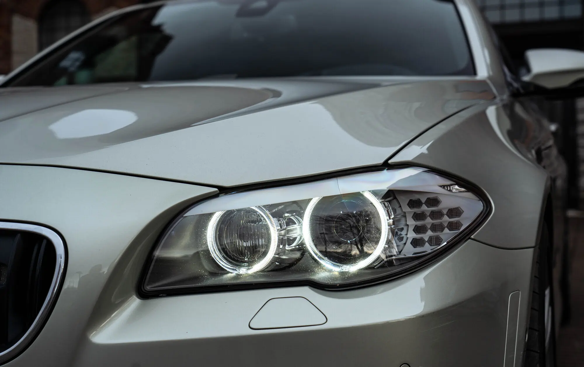 BMW M5, 4.4, 412 kW, bensiin, automaat, tagavedu