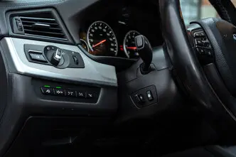 BMW M5, 4.4, 412 kW, bensiin, automaat, tagavedu