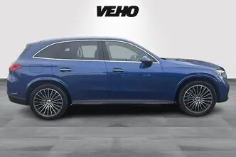 Mercedes-Benz GLC 300, 2.0, 198 kW, hybrid, automatic, four-wheel drive