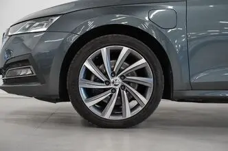 Škoda Octavia, 1.4, 110 kW, pistikhübriid, automaat, esivedu