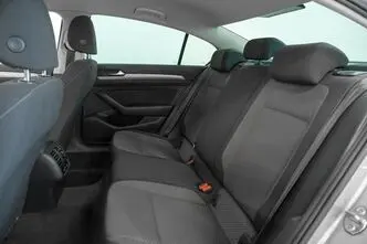 Volkswagen Passat, 1.4, 92 kW, bensiin, manuaal, esivedu