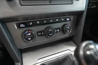 Volkswagen Passat, 1.4, 92 kW, bensiin, manuaal, esivedu