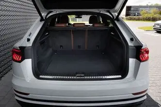 Audi Q8, 3.0, 250 kW, бензин, автомат, полный привод