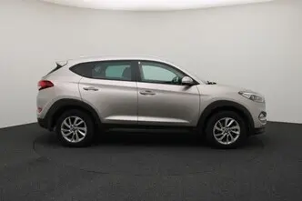 Hyundai Tucson, 1.6, 97 kW, petrol, manual, front-wheel drive