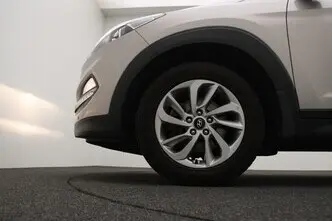 Hyundai Tucson, 1.6, 97 kW, petrol, manual, front-wheel drive