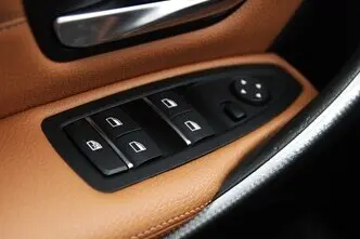 BMW 320, 2.0, 120 kW, дизель, автомат, задний привод