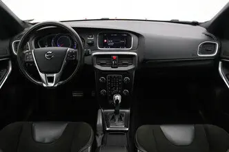 Volvo V40, 2.0, 110 kW, diesel, automatic, front-wheel drive
