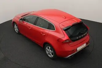 Volvo V40, 2.0, 110 kW, diesel, automatic, front-wheel drive