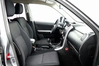Suzuki Grand Vitara, 2.0, 140 kW, petrol, manual, four-wheel drive