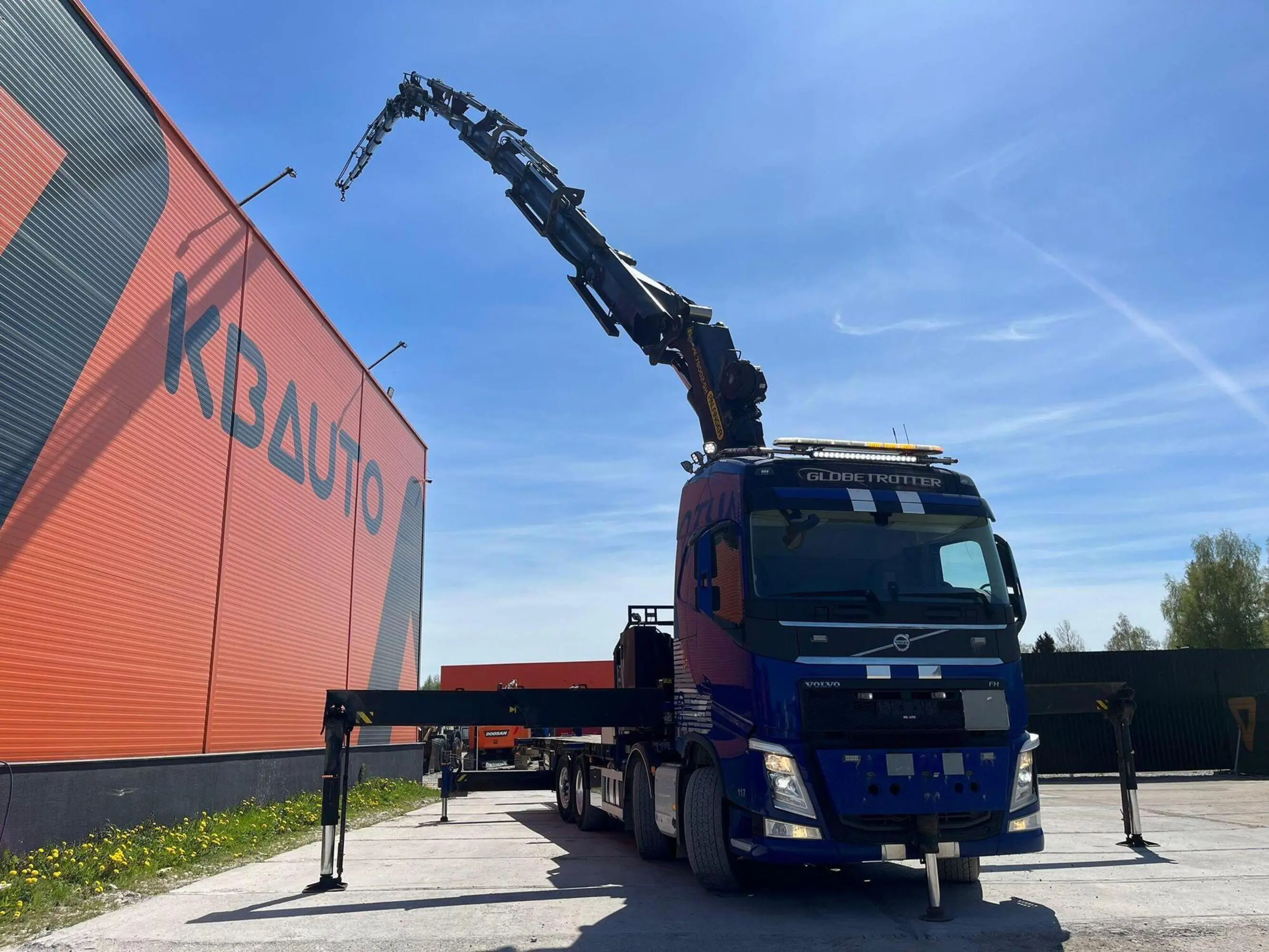 Volvo FH 460 8x2*6, 345 kW, дизель, автомат