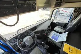 Volvo FH 540 8x4, 405 kW, дизель, автомат