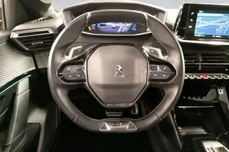 Peugeot 208, 1.2, 74 kW, petrol, automatic, front-wheel drive