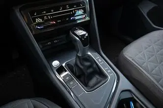 Volkswagen Tiguan, 1.5, 110 kW, бензин, автомат, передний привод