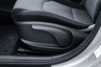 Hyundai i30, 1.4, 103 kW, бензин, автомат, передний привод