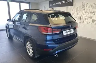BMW X1, 1.5, 100 kW, бензин, автомат, передний привод