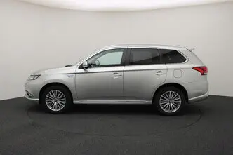 Mitsubishi Outlander, 2.4, 99 kW, plug-in hybrid, automatic, four-wheel drive
