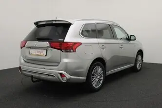 Mitsubishi Outlander, 2.4, 99 kW, plug-in hybrid, automatic, four-wheel drive