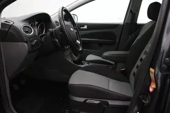 Ford Focus, 1.6, 74 kW, petrol, manual, front-wheel drive